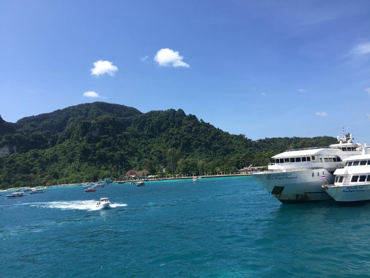 Phi Phi Sea And Hill Resort Exteriör bild