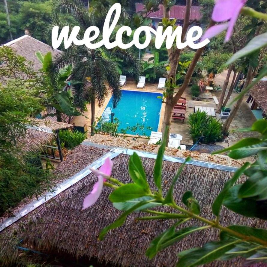 Phi Phi Sea And Hill Resort Exteriör bild